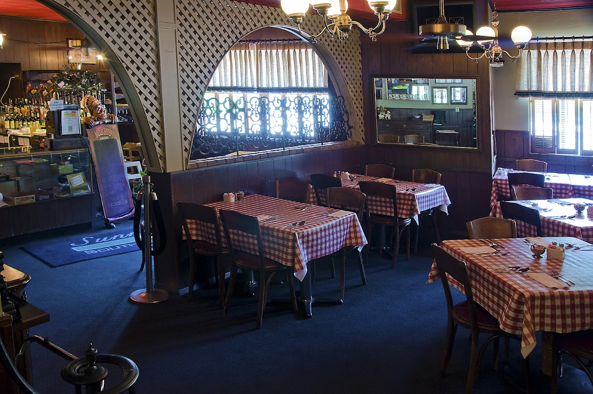 Sunny Italy Cafe