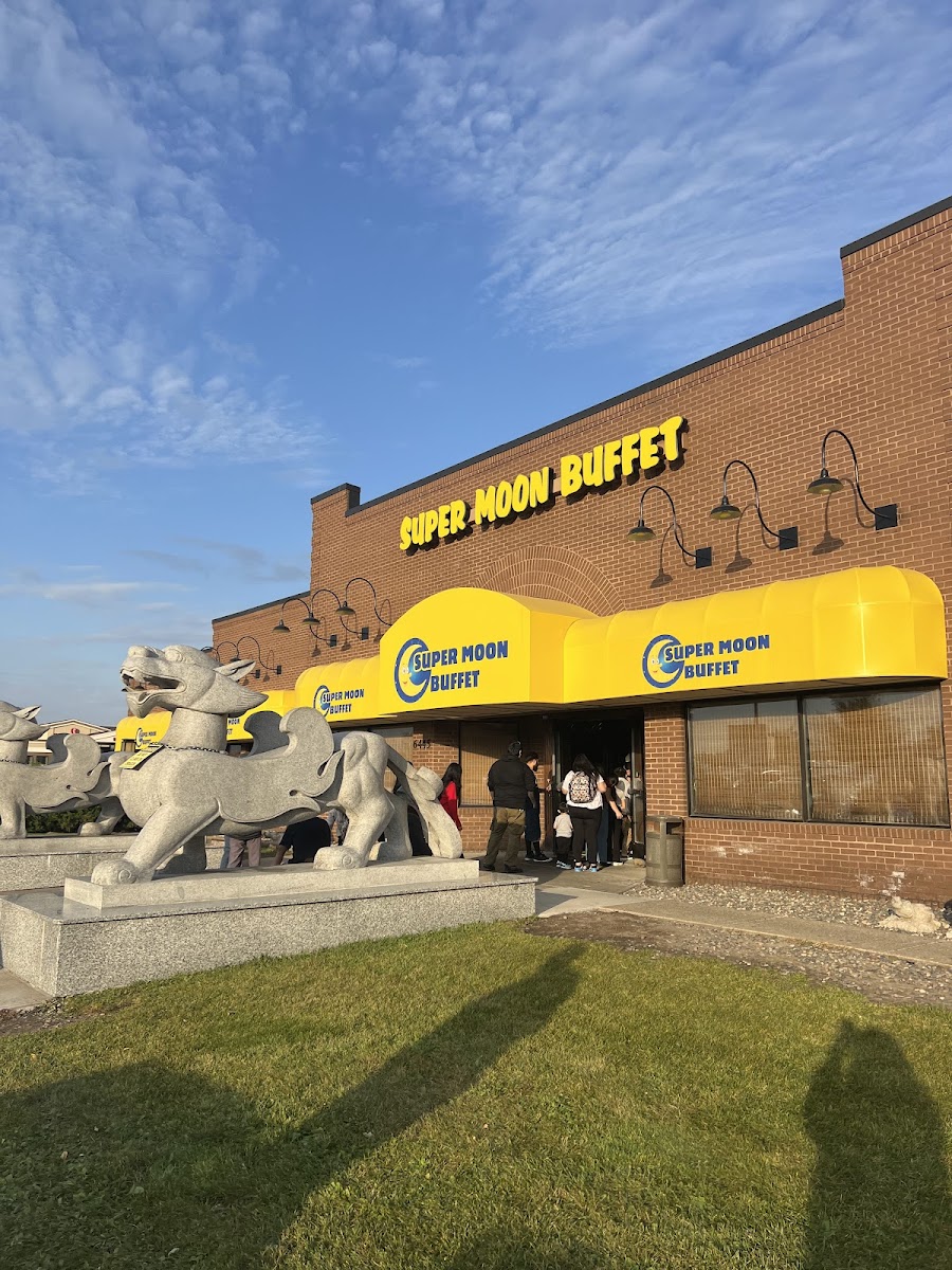 Super Moon Buffet