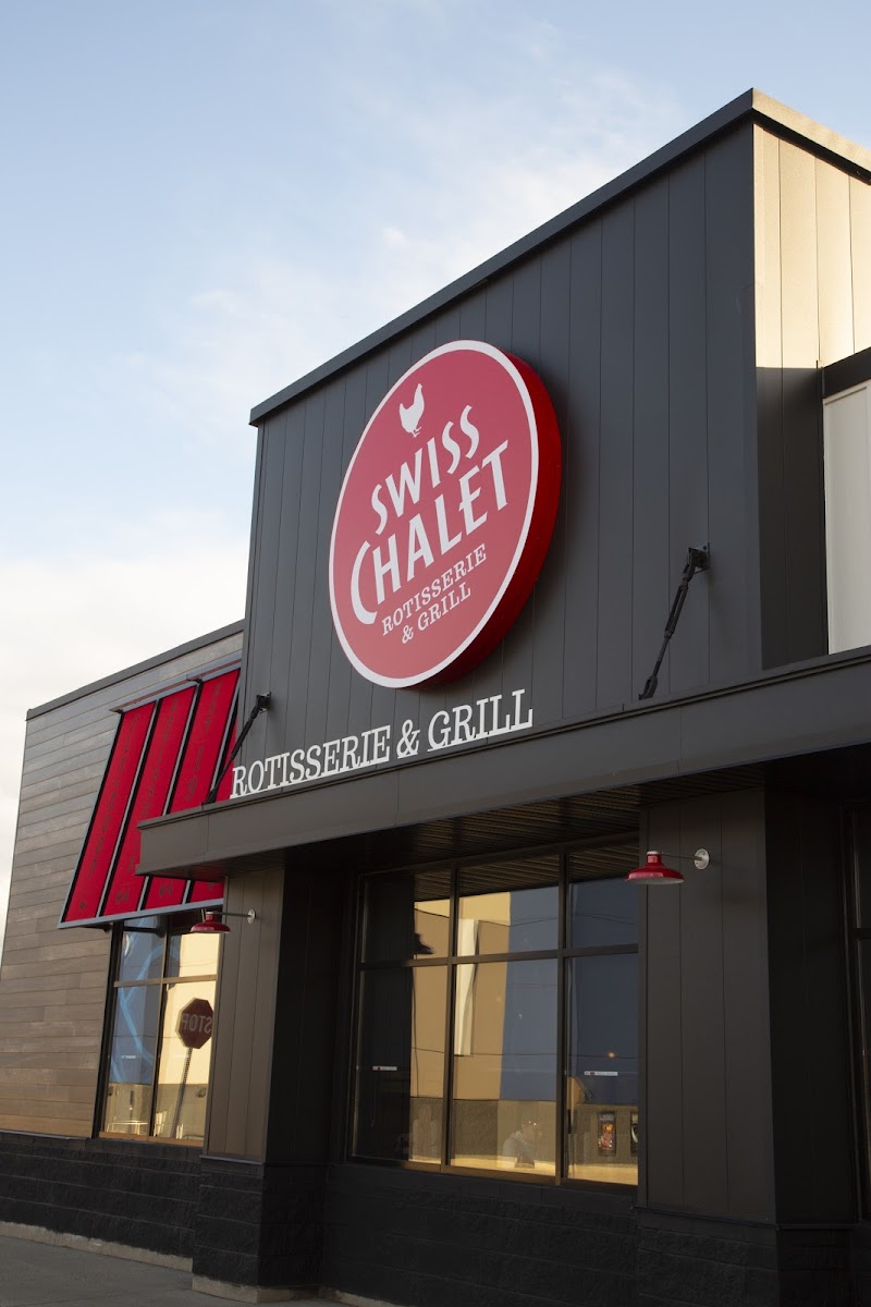 Swiss Chalet On L9Y 1B6