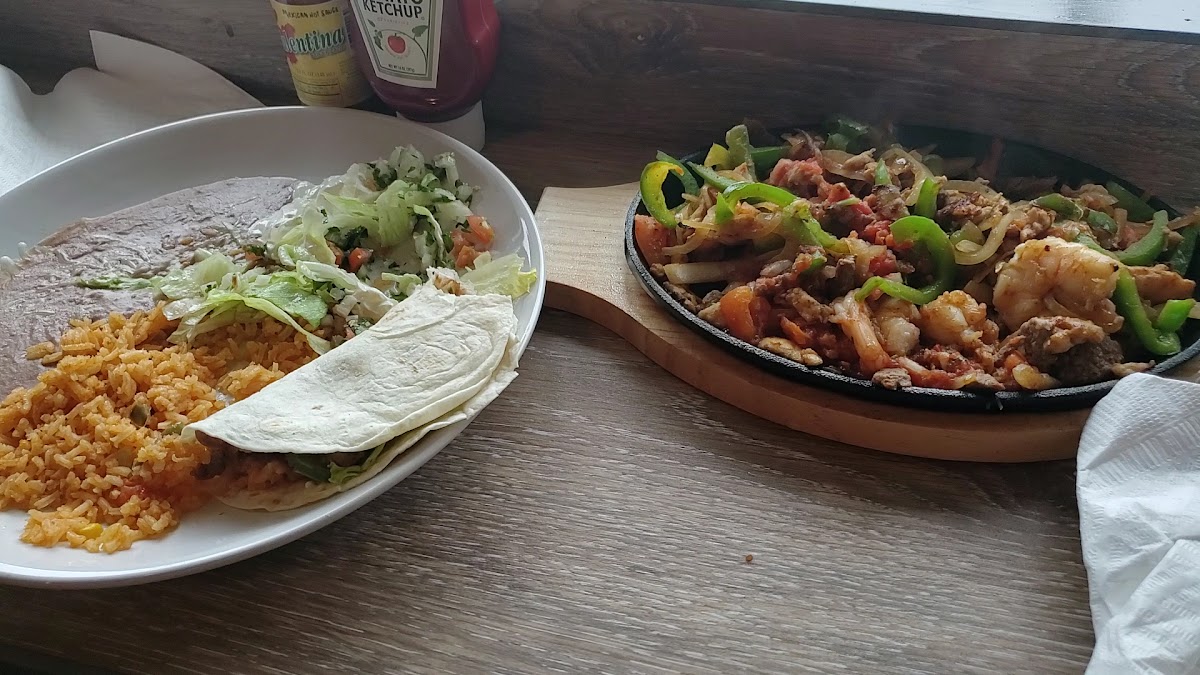 takiza-mexican-cuisine/25465-albums-2.jpg