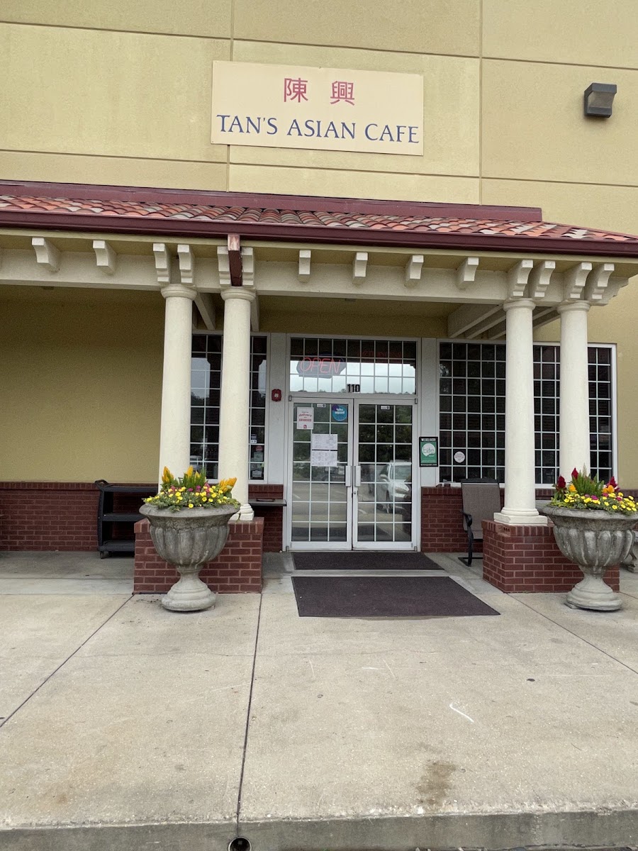 Tan's Asian Cafe