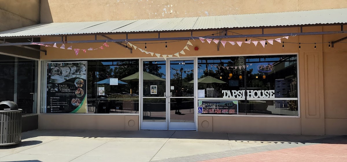Tapsi House Cafe & Grill