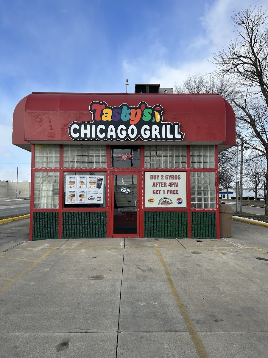 tastys-chicago-grill/8235-albums-3.jpg
