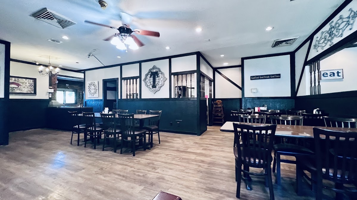 Tat's Pizzeria