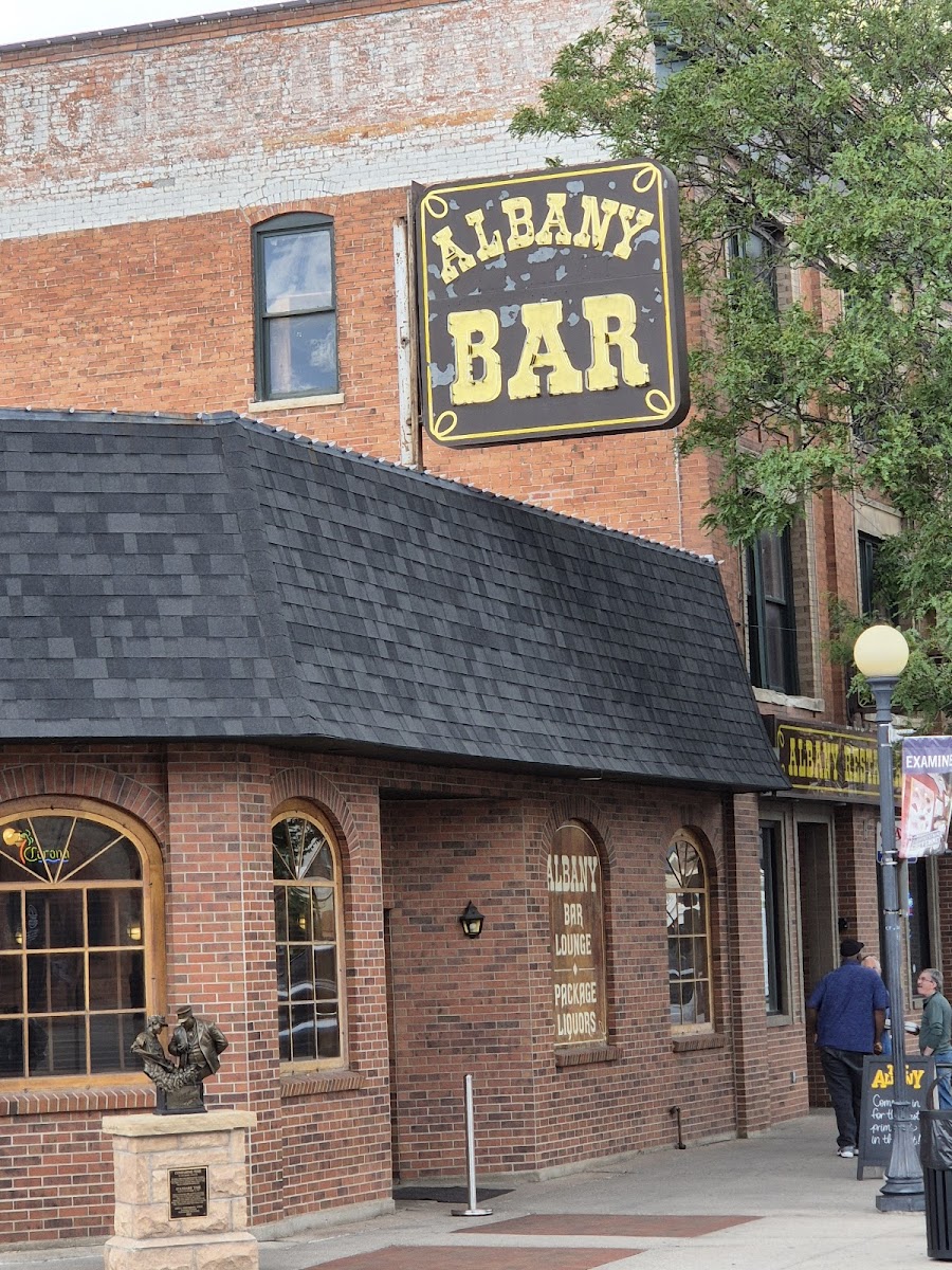 The Albany Restaurant Bar & Liquormart