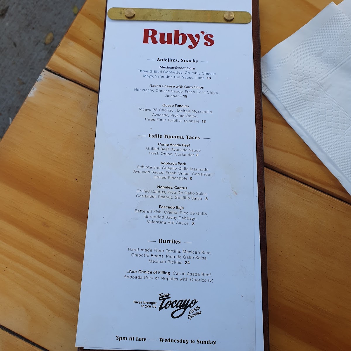 the-island/22061-menus-8.jpg
