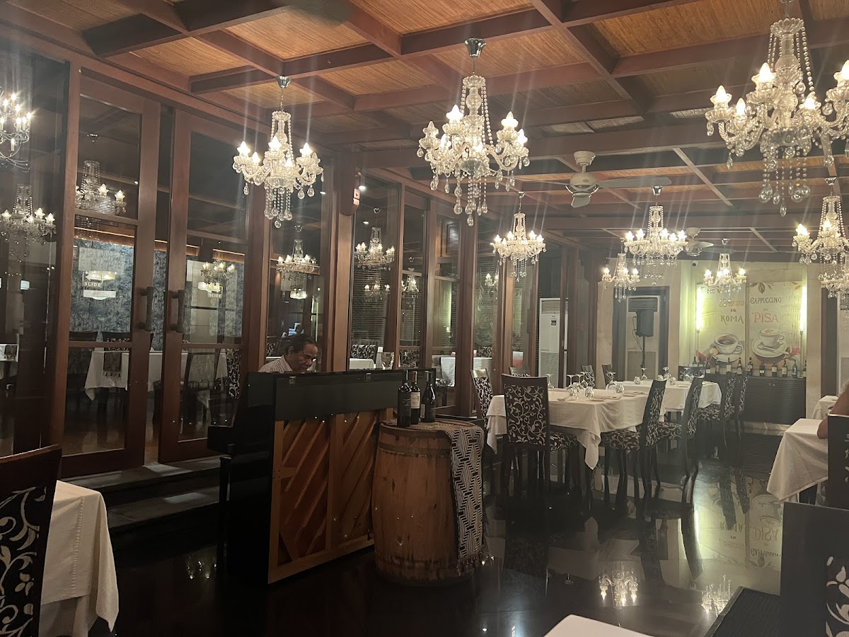 The Village Cucina Italiana