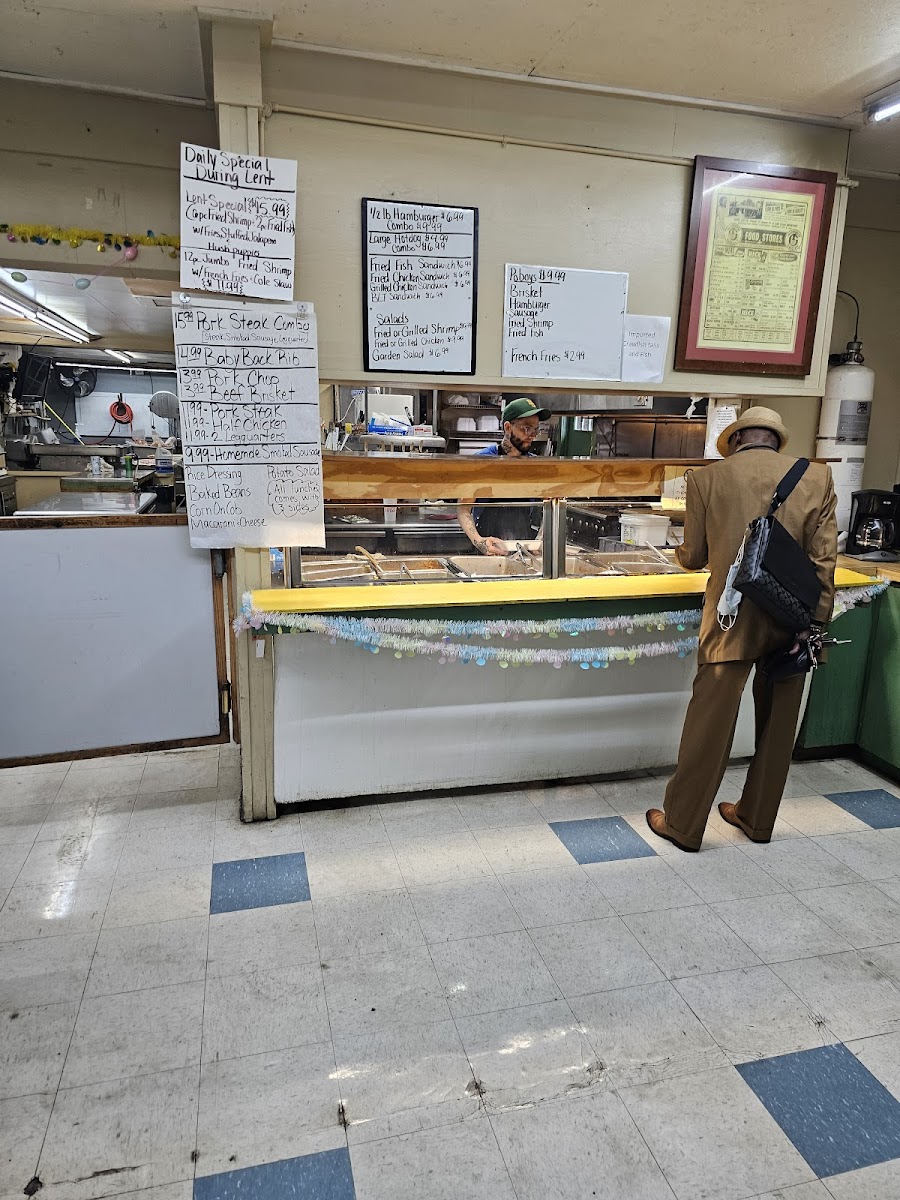 Theriot's Lunches & Catering