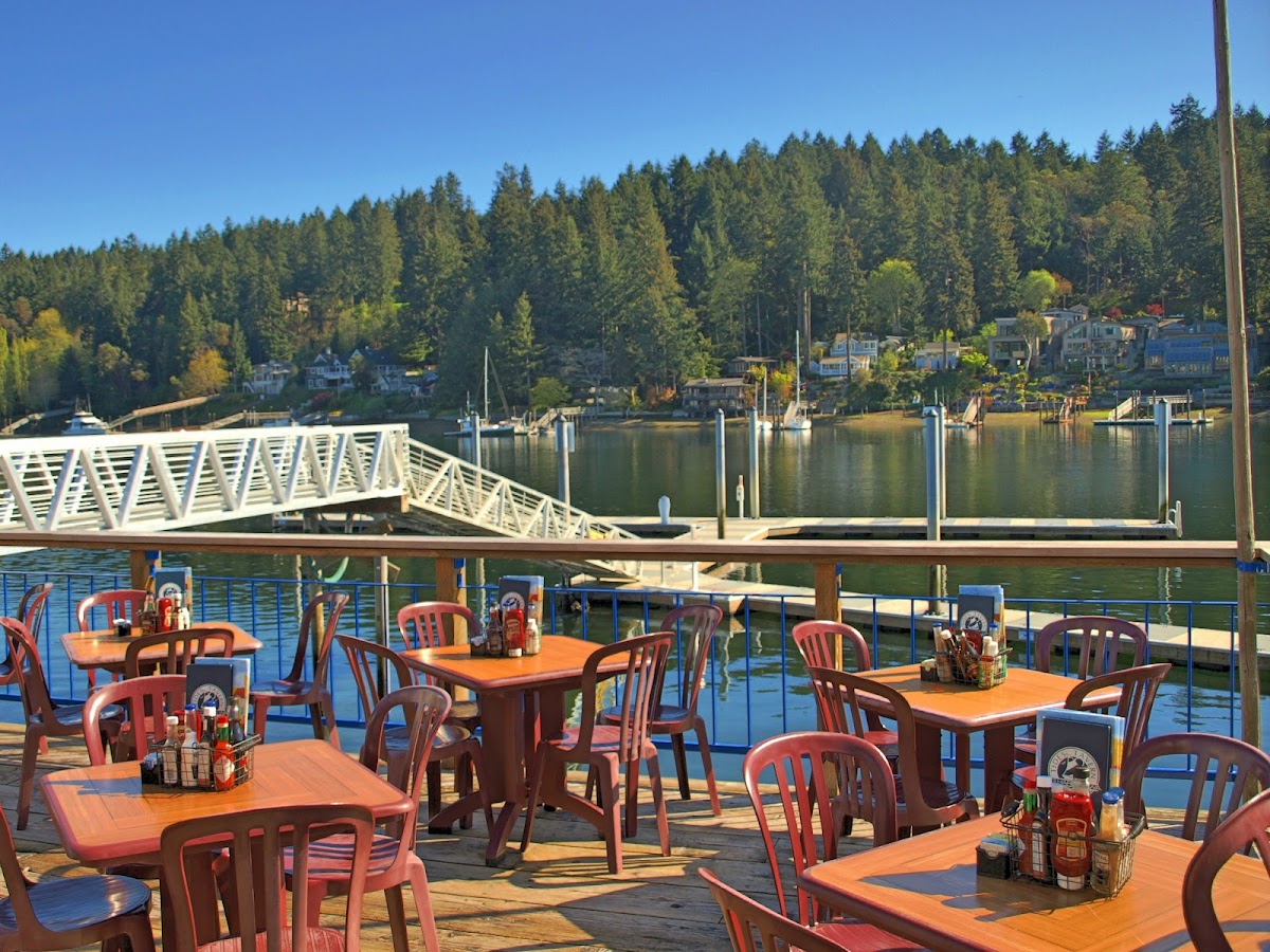 Tides Tavern