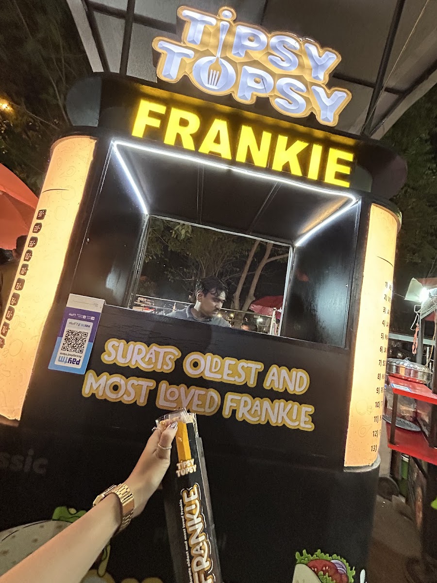 Tipsy Topsy Parle Point