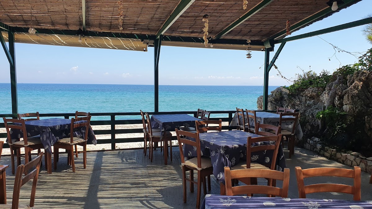 To Spitikon Tavern