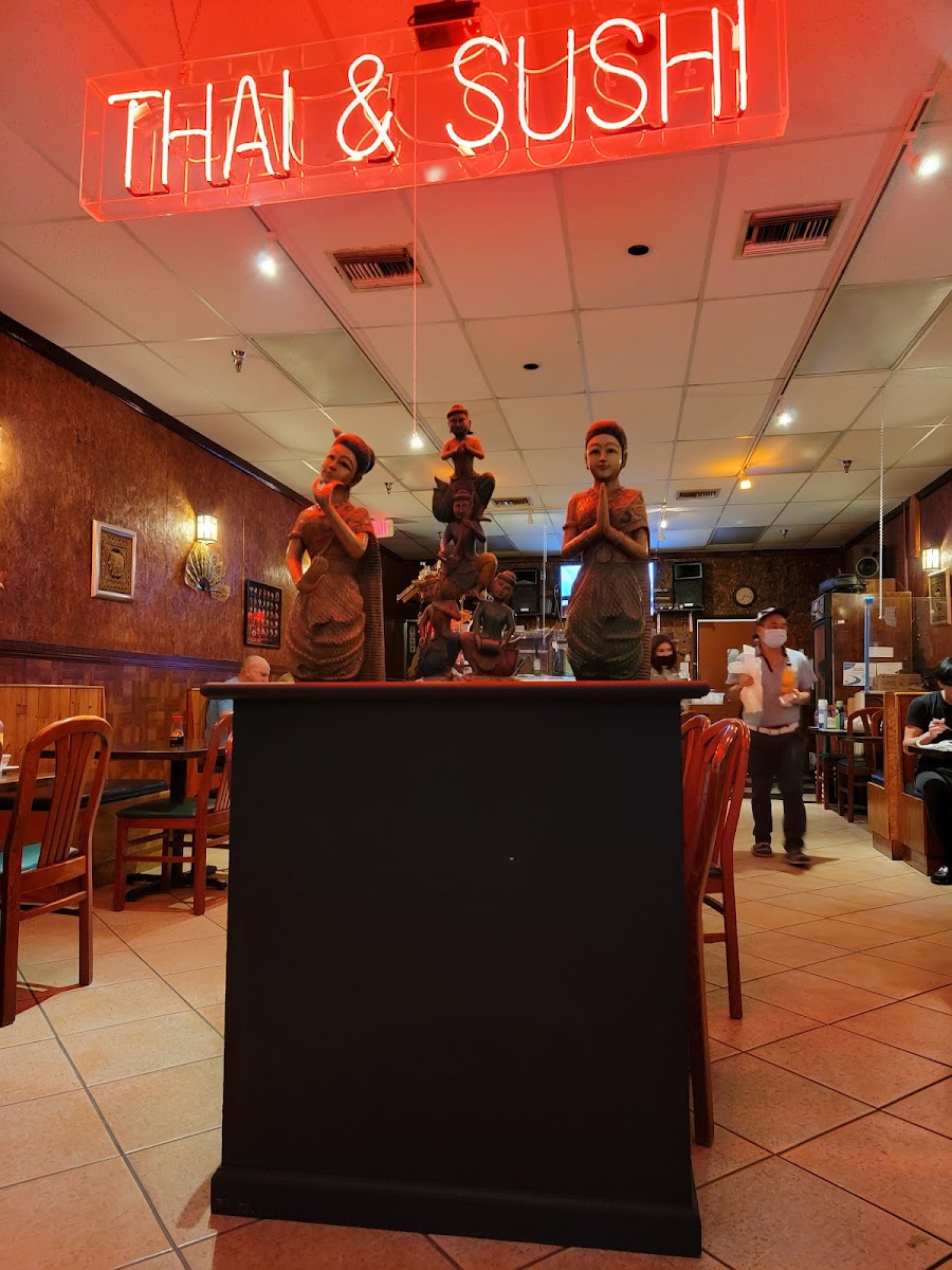 Tobu Thai & Sushi