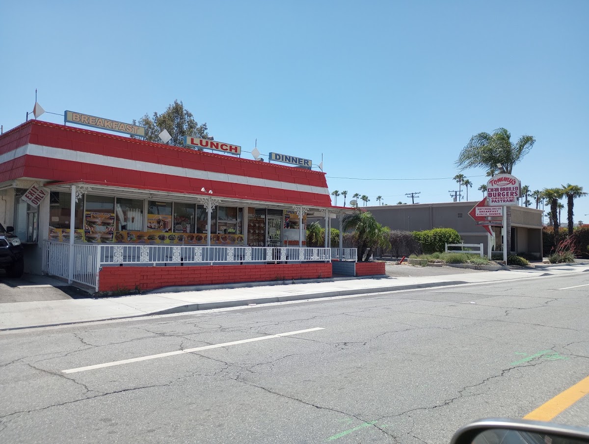 Tommy's Drive Thru