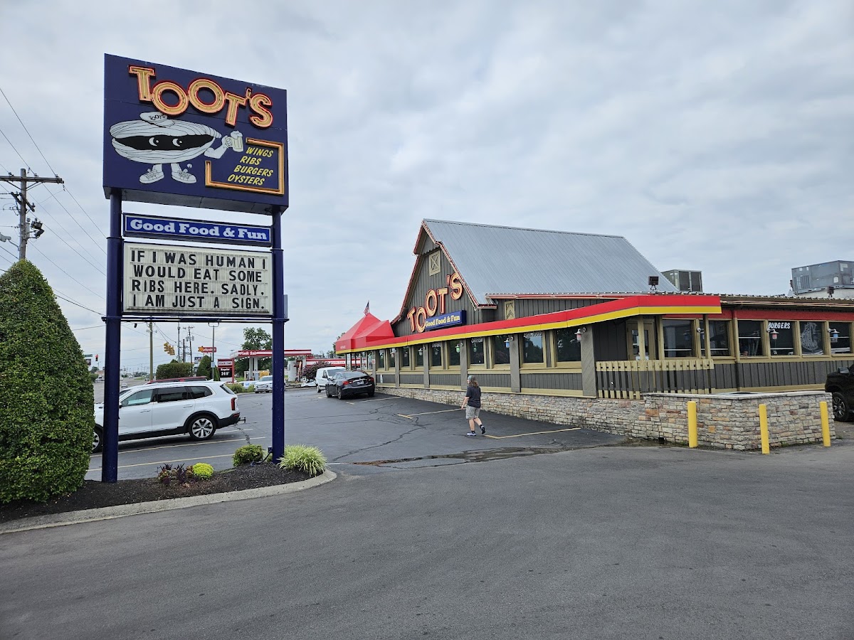 Toot's Broad Street