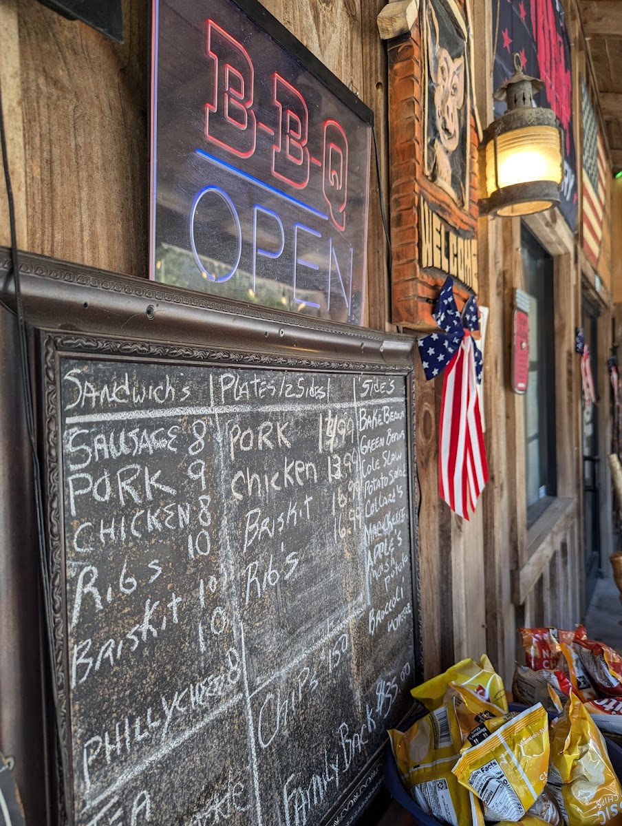 trading-post-smokehouse/8131-menus-4.jpg