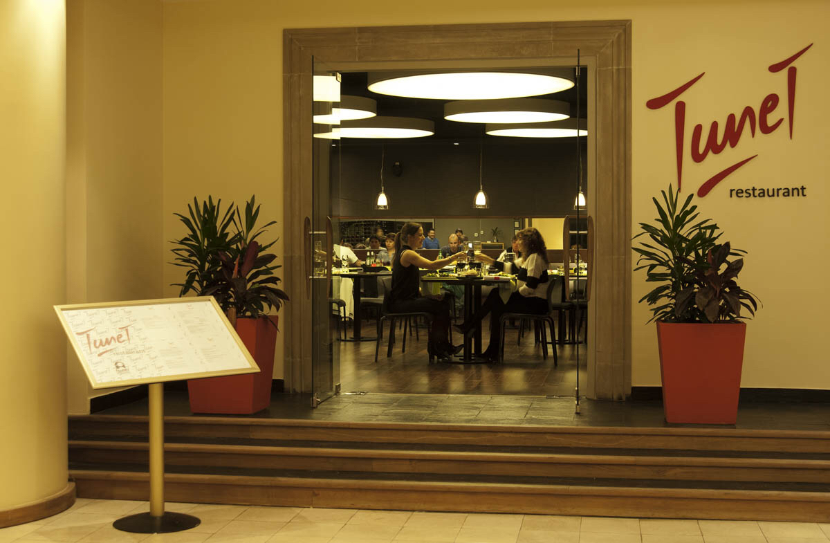 Tunet Restaurant