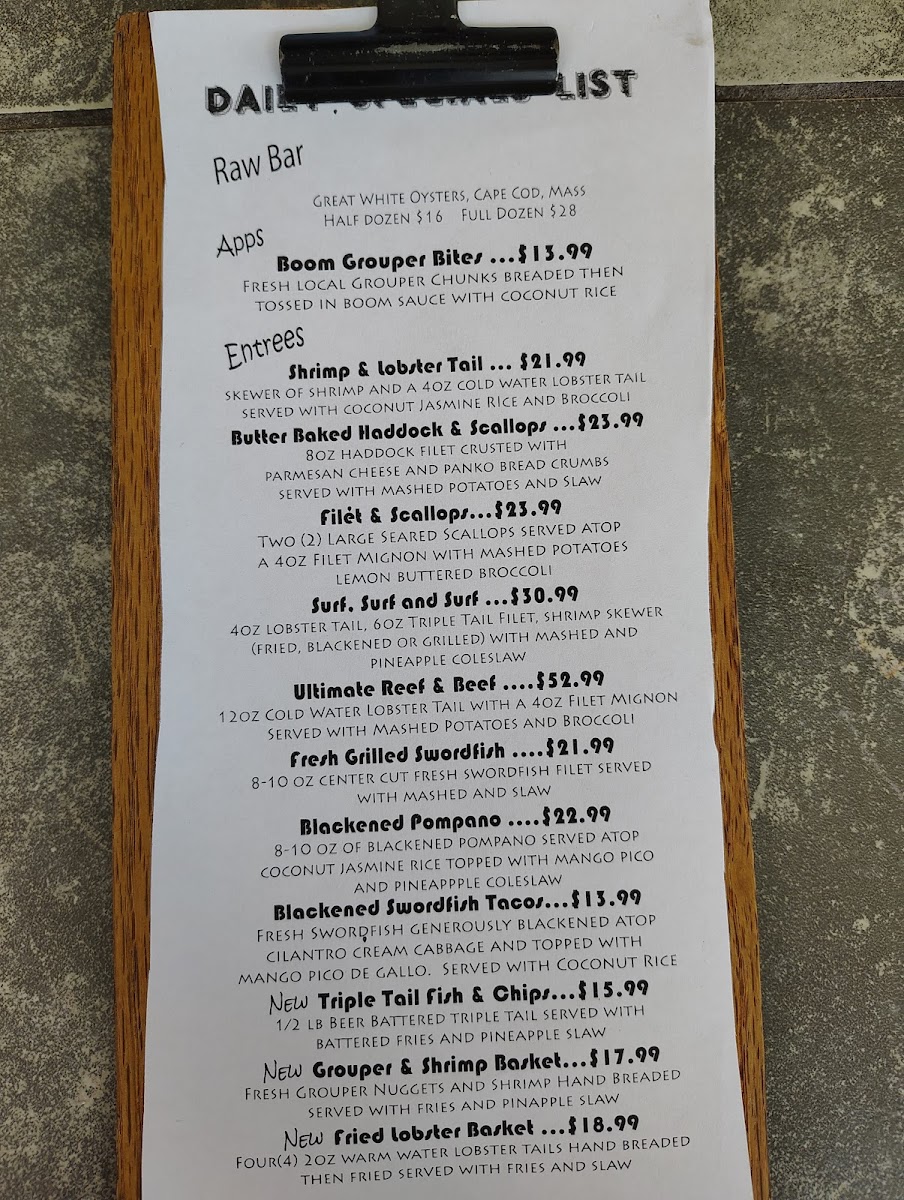 twisted-lobster/2697-menus-3.jpg