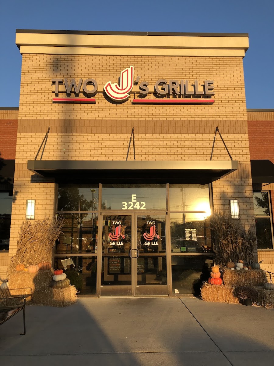 Two J's Grille