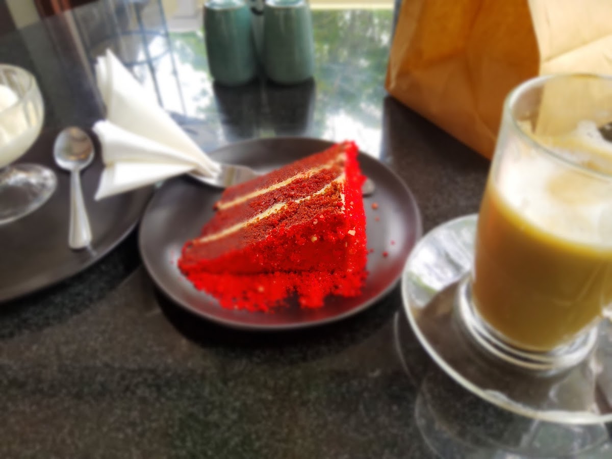 uhuru-cafe-wine-emporium/25321-albums-5.jpg