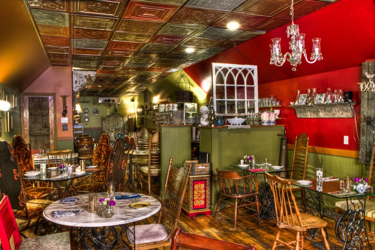 Under The Moon Cafe