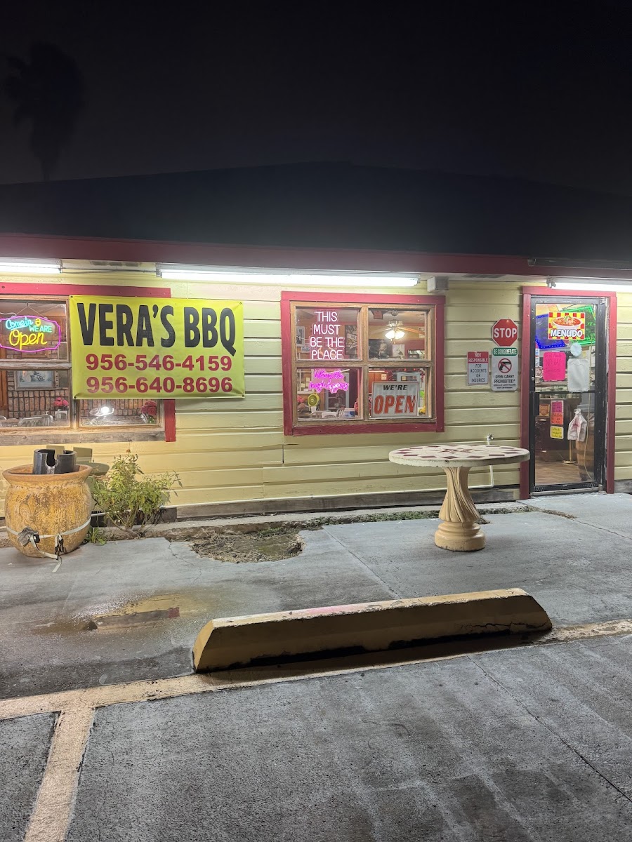 Vera's Backyard Bar-B-Que