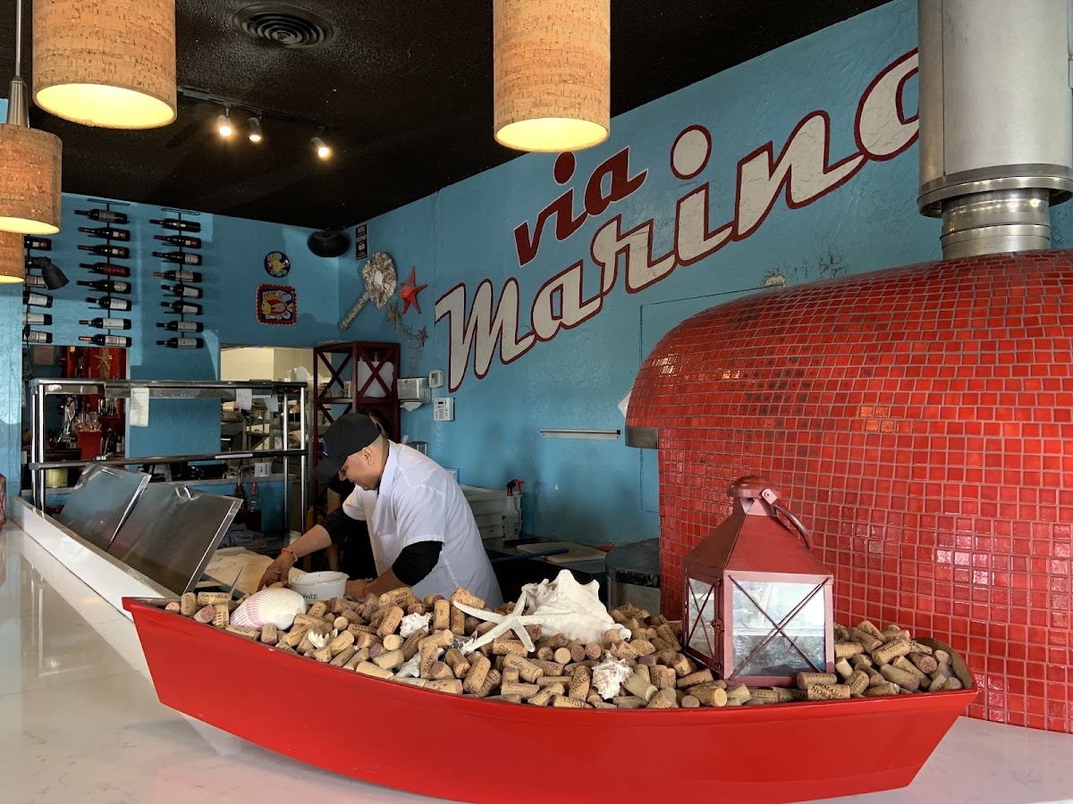 Via Marina Wood Fired Pizza & Italian Cafe