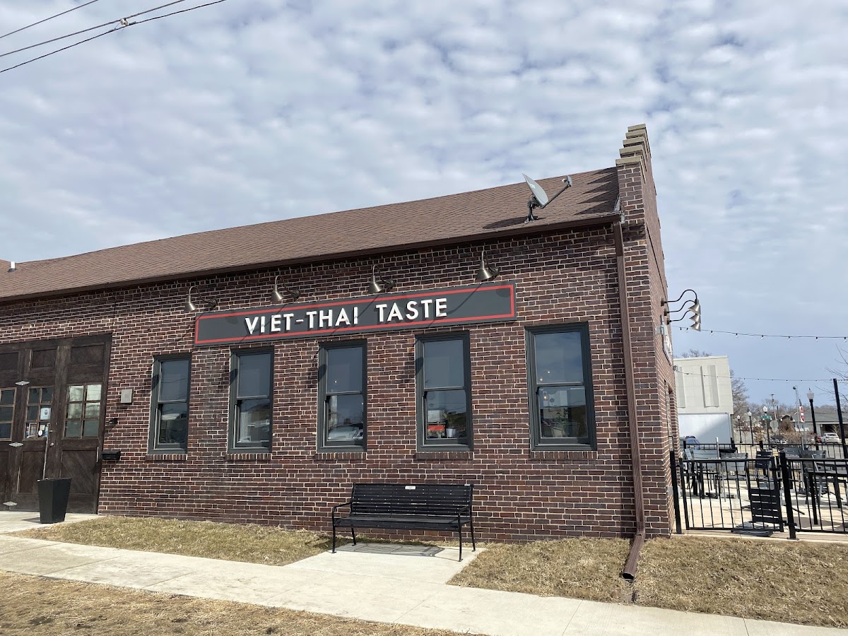 Viet-Thai Taste