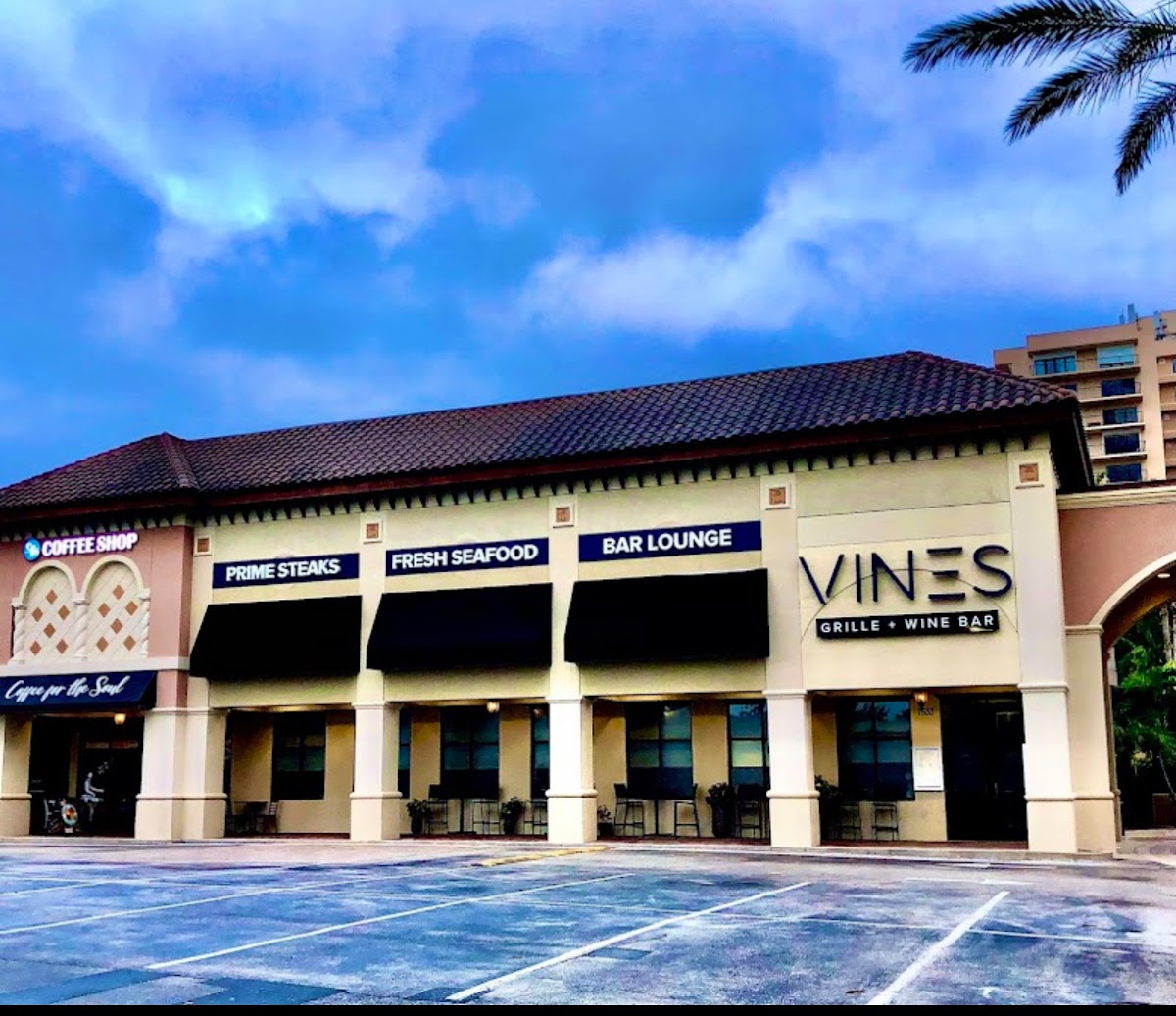 Vines Grille And Wine Bar