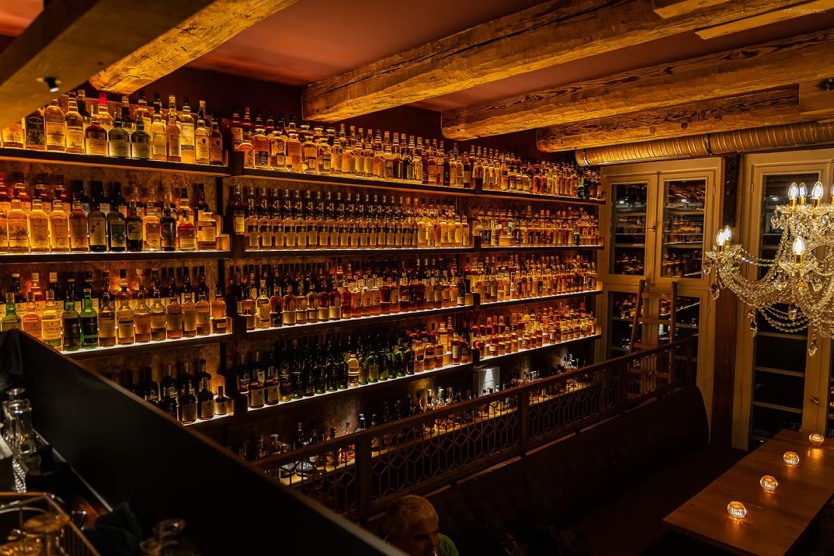 Whiskyplaza & Altstadt Restaurant Am Fleet