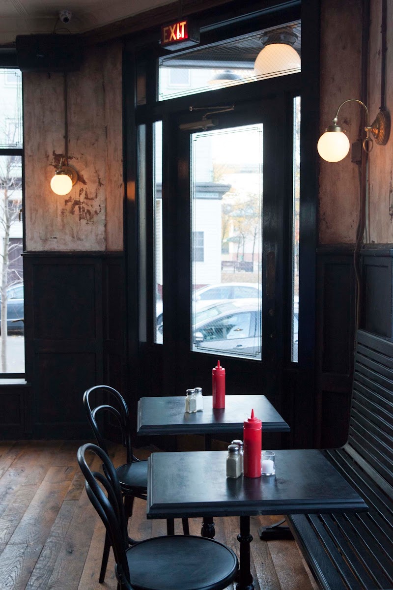 White Star Bar