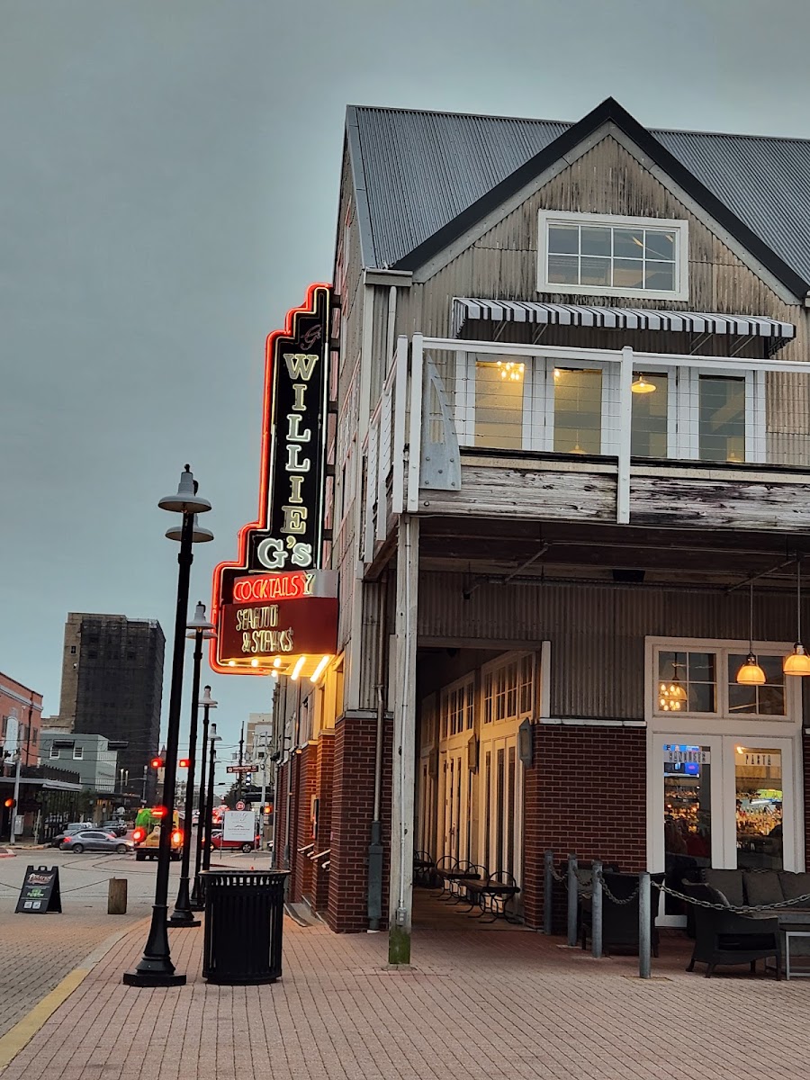 Willie G's Seafood & Steaks