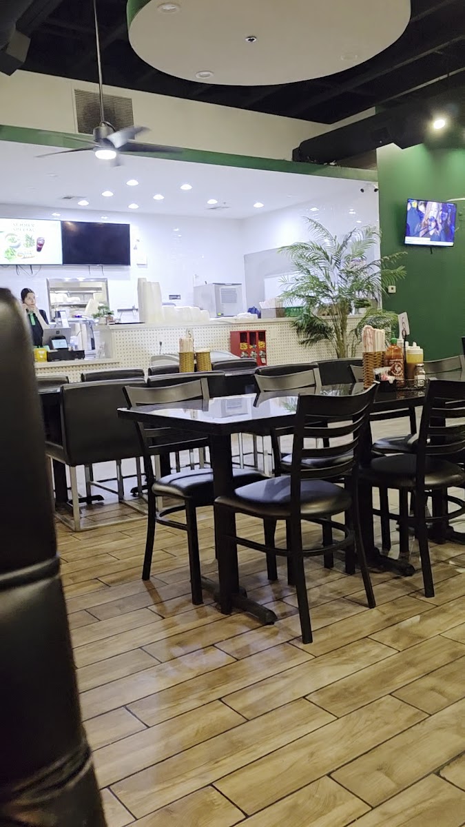 Zona Pho (83Rd Ave)
