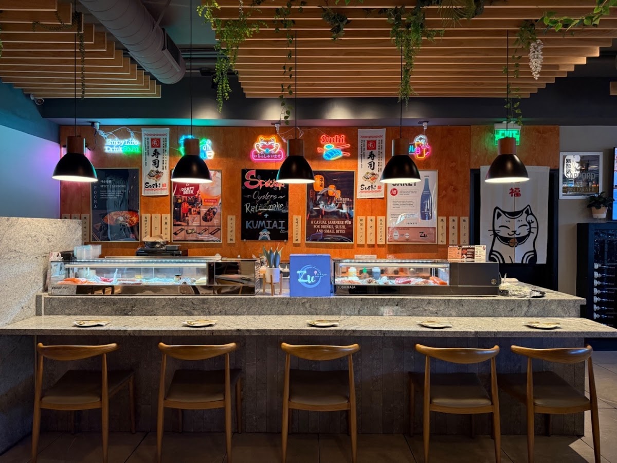 Zu Izakaya Sushi Bar