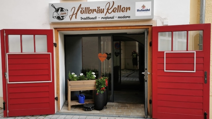 Zum Höllbräukeller
