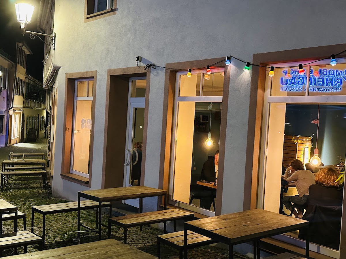 Zwei Und Zwanzig | Restaurant